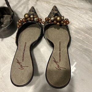 Giuseppe Zanotti Mules